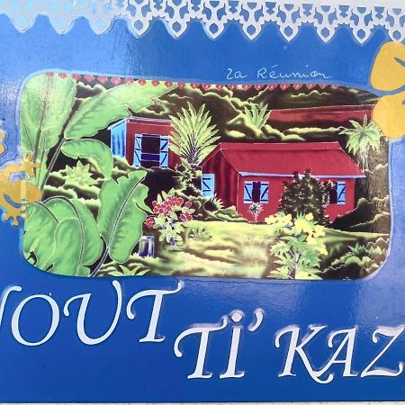 Appartamento NOUT TI KAZ lé bains Étang-Salé les Bains Esterno foto